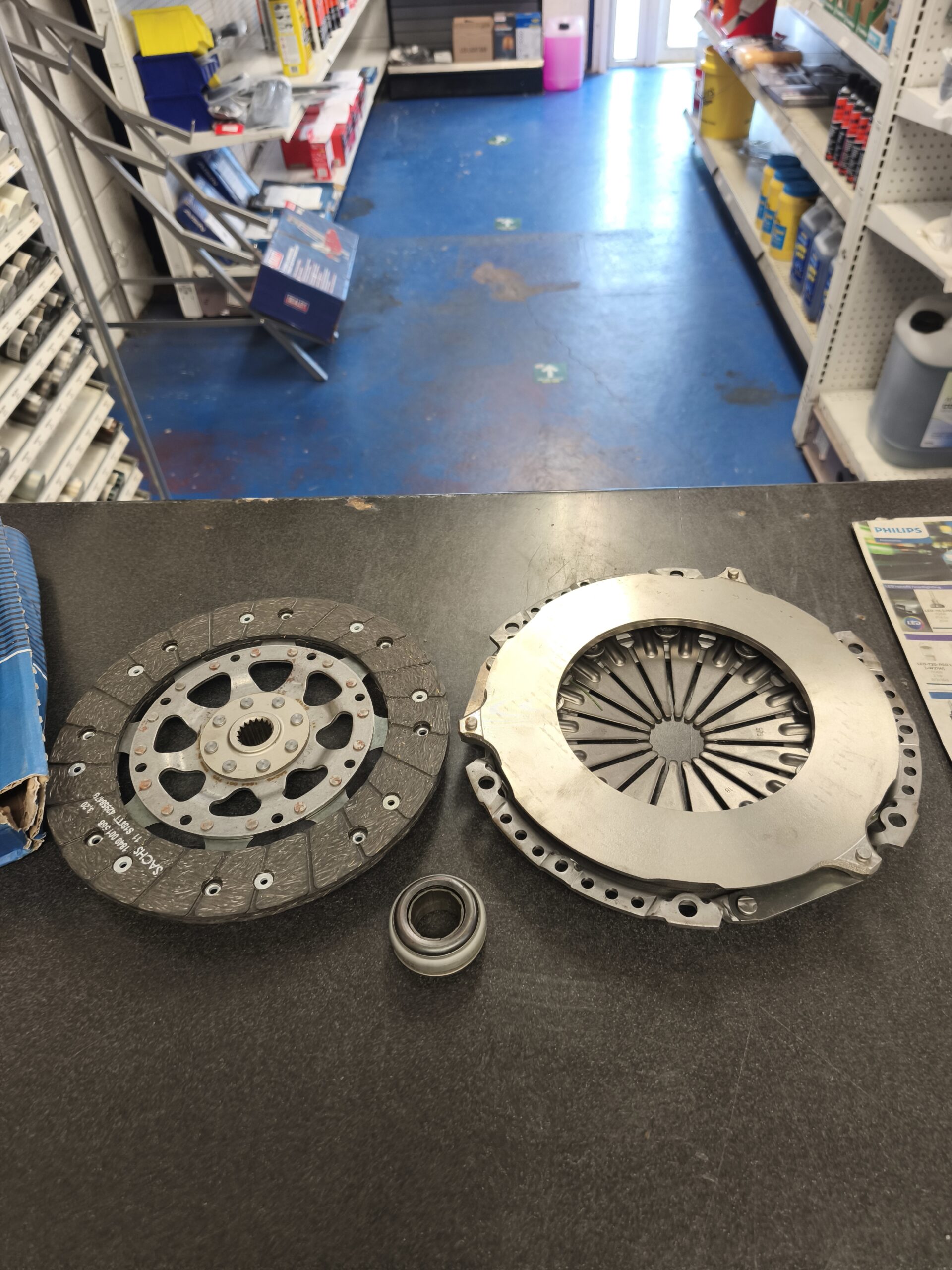 SACHS 3000 951 013 3Pc Clutch Kit (Brand New Opened) - Image 3