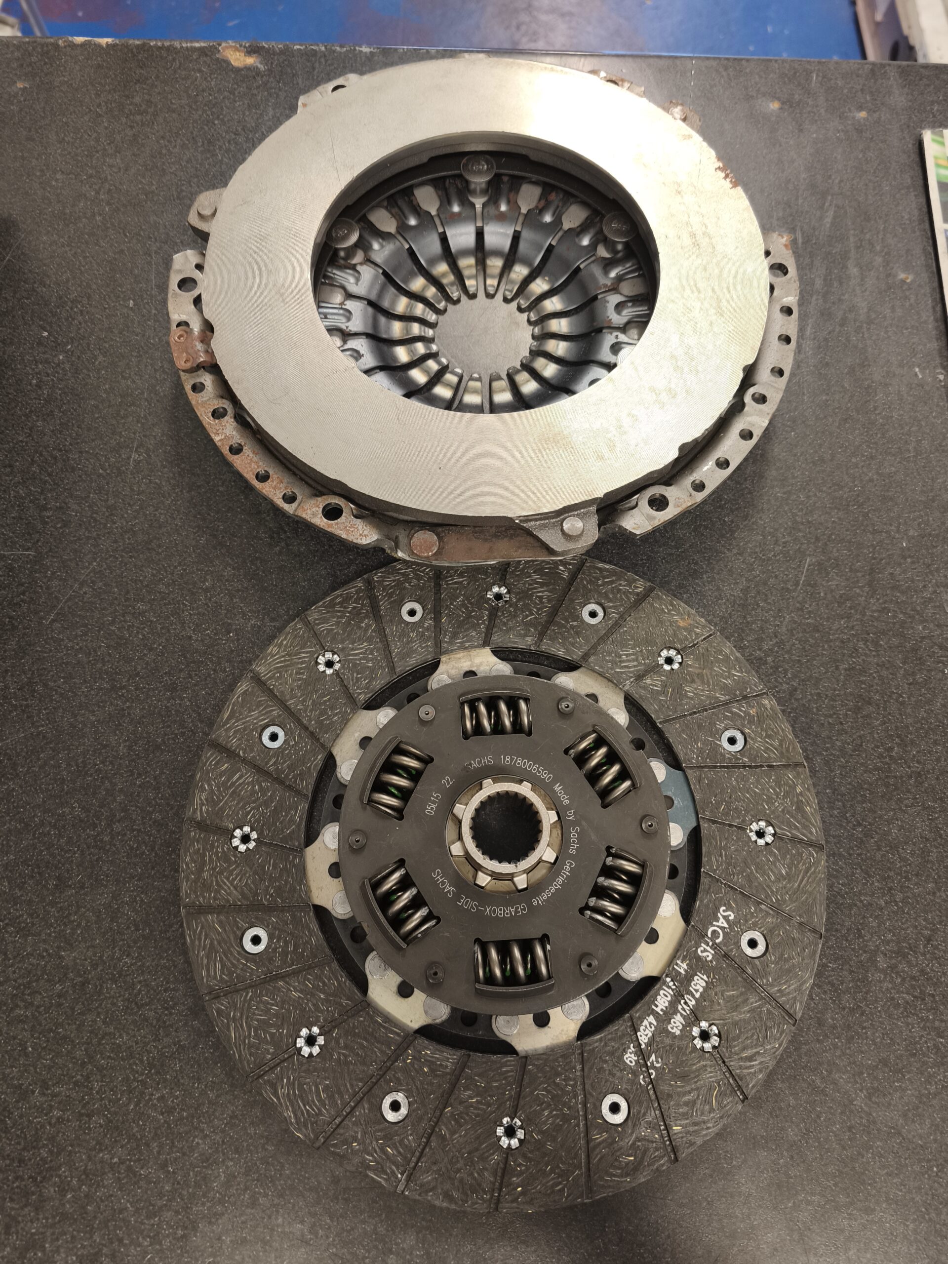 SACHS 3000 970 060 2Pc Clutch Kit (Brand New Opened) - Image 3
